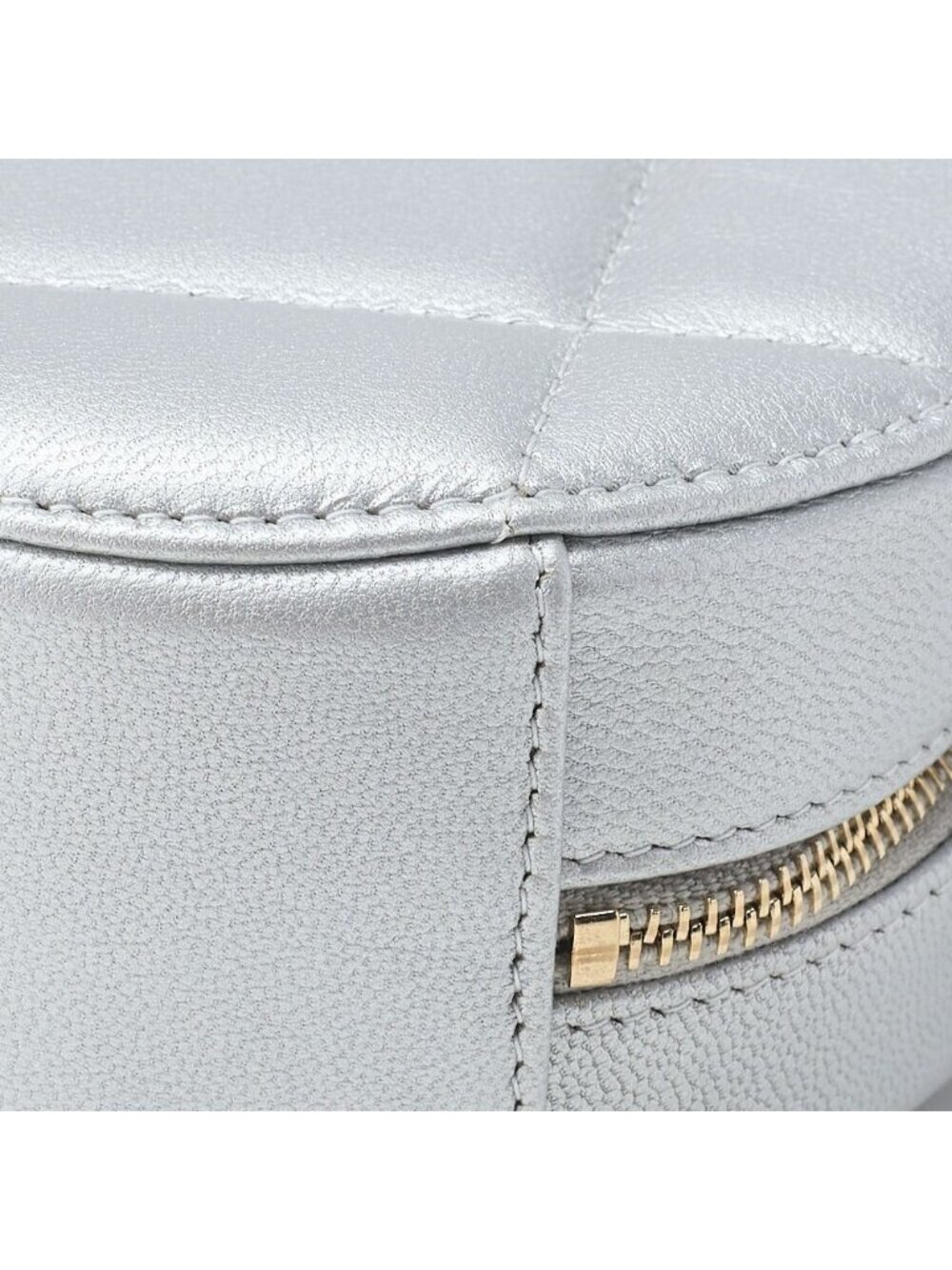 Chanel Tote 19 Quilted Chain Shoulder Lambskin Silver - Picture 9 of 10